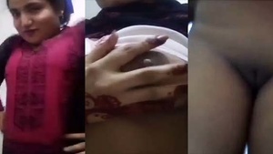 Kalyani, a village girl with big boobs and a juicy pussy, flaunts her photos