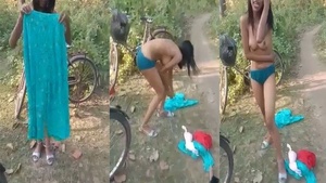 Desi girl enjoys outdoor sex in public place