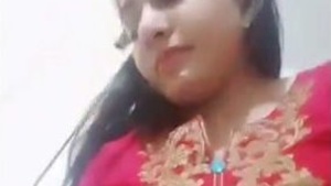 Bhabi from Punjab gets her pussy wet and wild