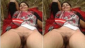 Desi bhabhi's outdoor threesome with two guys