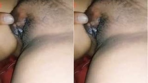 Indian wife flaunts her pussy on camera