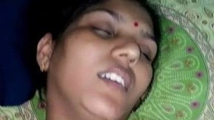 Real sex video of Indian bhabhi's hairy pussy fucking and cock sucking