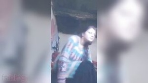 Desi webcam model flaunts her stunning XXX in a live video