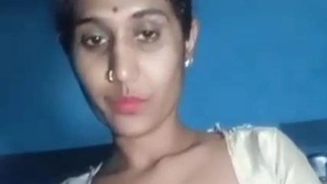 Rural Indian couple streams live video of wife sucking husband's cock for cash