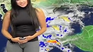 Get a glimpse of the cameltoe in action in this video