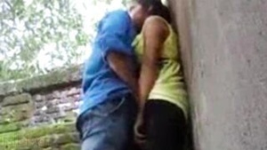 Horny schoolgirl and boyfriend have outdoor sex in public park
