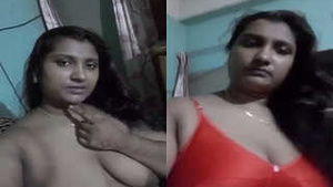 Indian BBW bhabhi flaunts her boobs in exclusive video