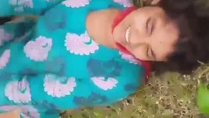 Bangladeshi outdoor group sex video with sexy bengali