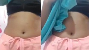 Indian girl flaunts her curves and her sexuality in a hot video