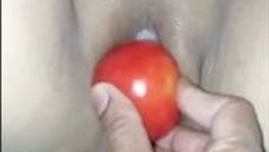 Indian wife flaunts her attractive pussy in a seductive video