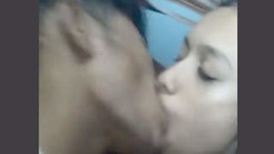 Mallu lovers enjoy smooching and making out in a hot video