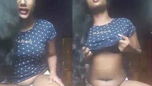 Desi babe goes nude on sex cam, shows off her big boobs and tight ass