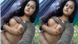 Bhabhi boobs and pussy get some attention in this video