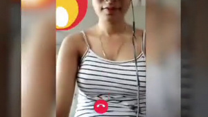 Desi military officer pleasures herself in video call for her boyfriend