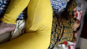 Desi bhabhi's sexy sleeping video